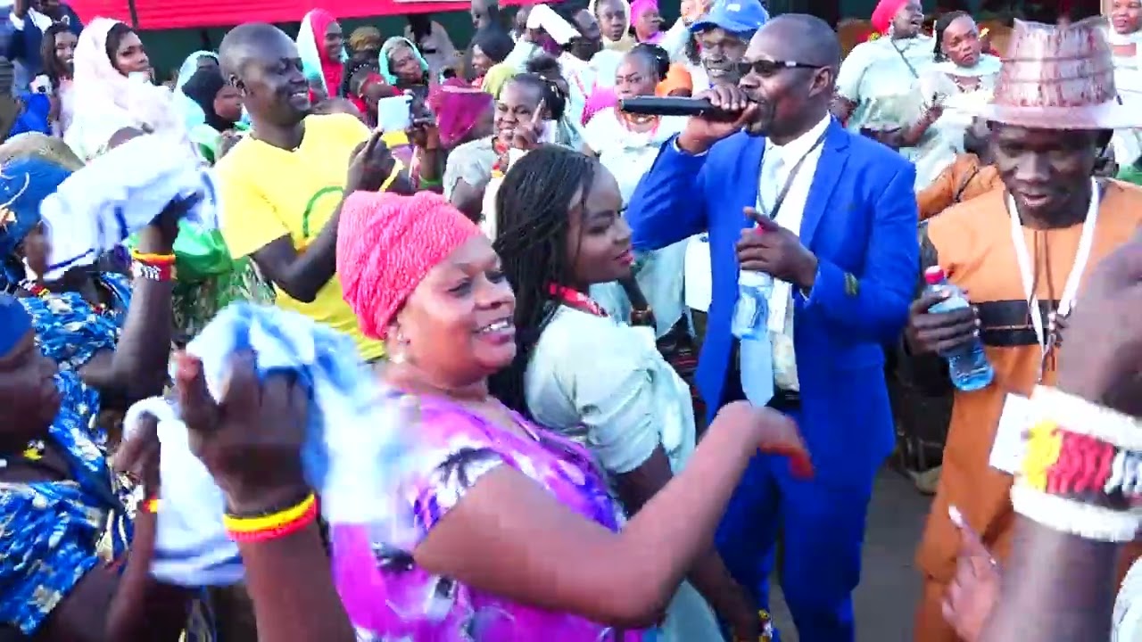 Sina Neno Doluka performance at Sister club Kenya Tea party 2024.