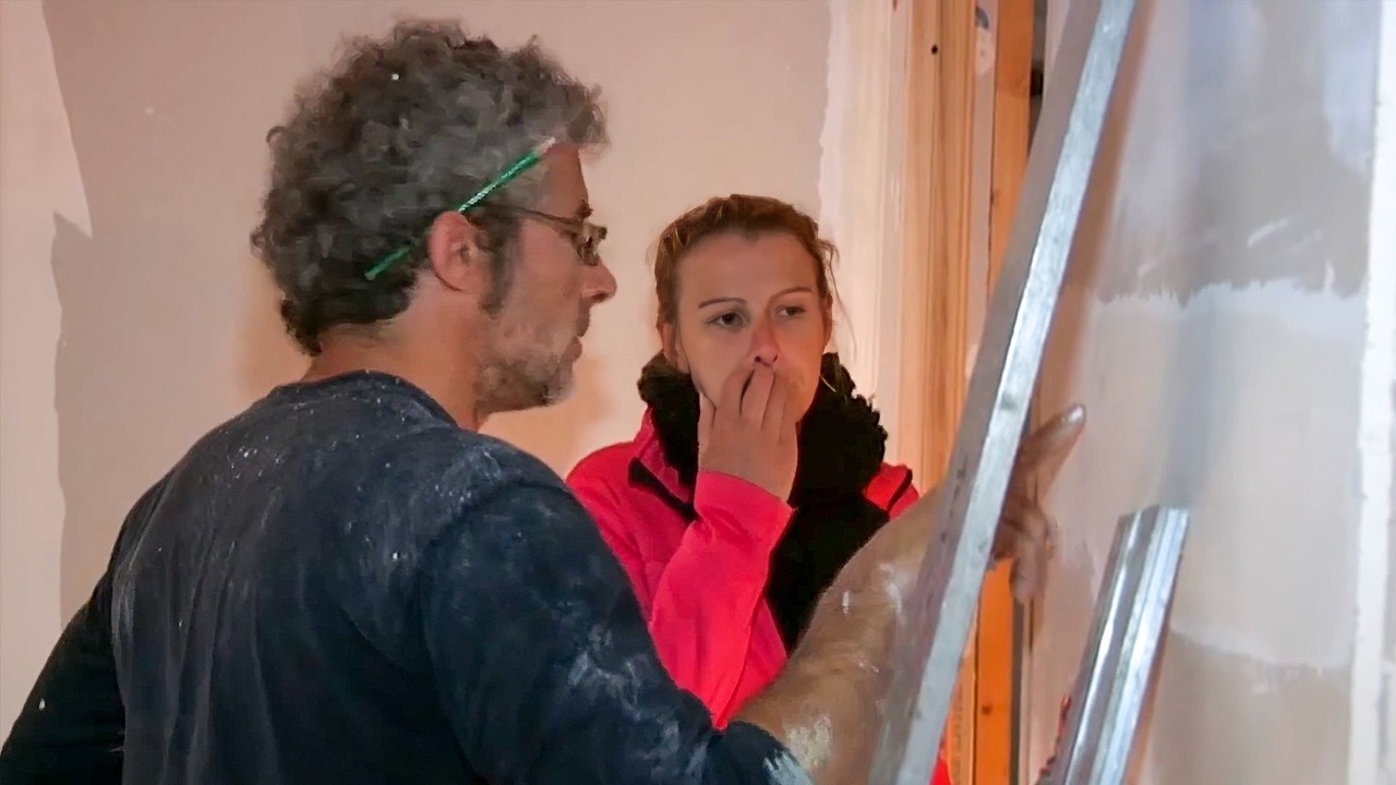 Rénovation extrême : Dernière chance pour Laurence et son fils