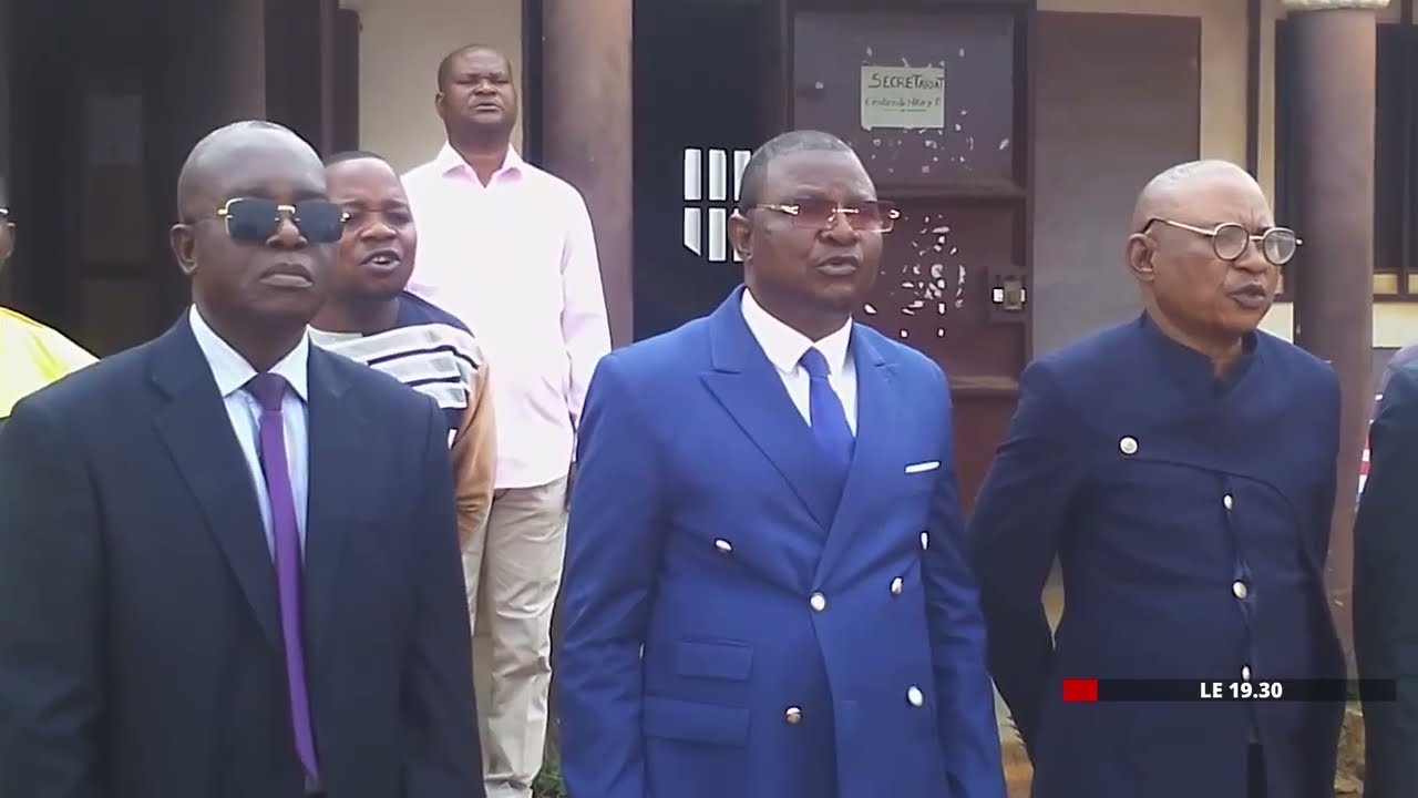 LES ELEVES RENOUENT AVEC LE CHEMIN DE L'ECOLE A NKAYI