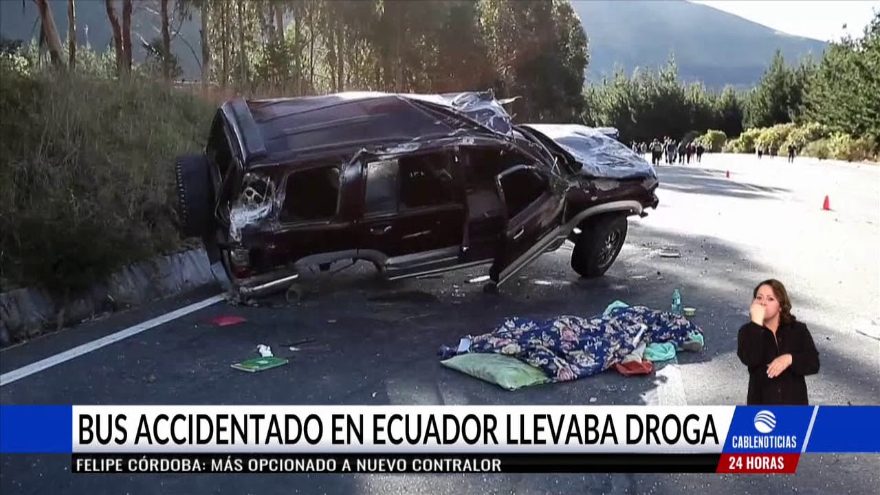 Fiscalía afirma que bus accidentado en Ecuador estaba cargado con droga