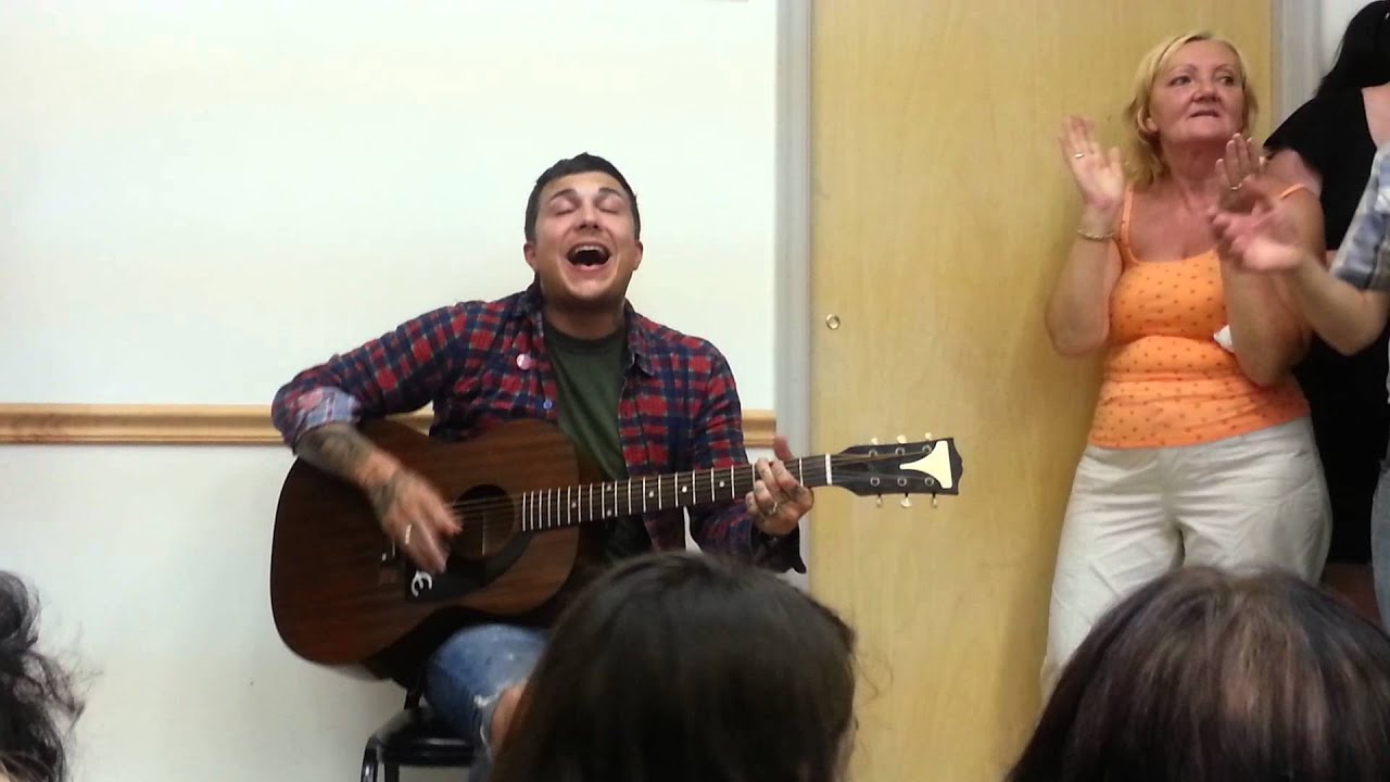 Joyriding (acoustic live)