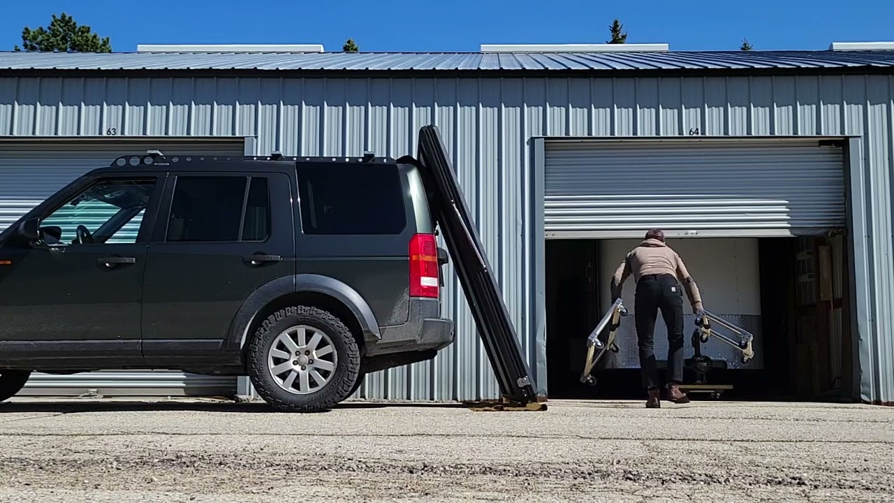 Mounting roof top tent solo - Roofnest