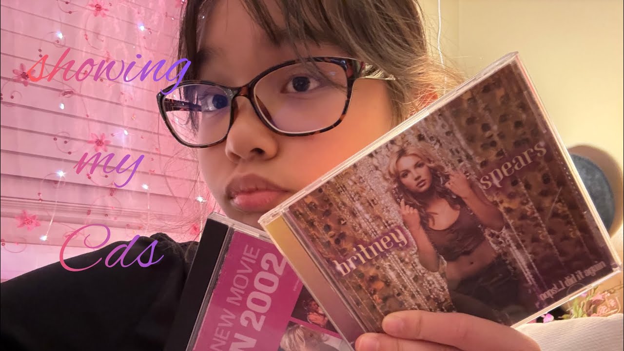 Showing off my CDs 😼| destinisa