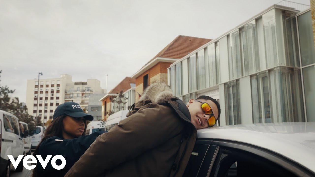 Dinor rdt - En bizarre (Clip officiel)