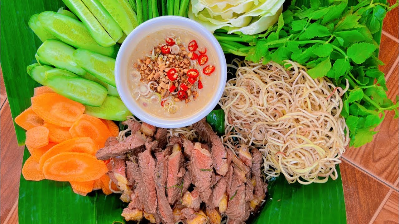 សាច់គោអាំងទឹកប្រហុក តិចនិចធ្វើអោយសាច់គោផុយទន់ឆ្ងាញ់ នឹងវិធីធ្វើទឹកប្រហុកអោយមានរសជាតិឆ្ងាញ់
