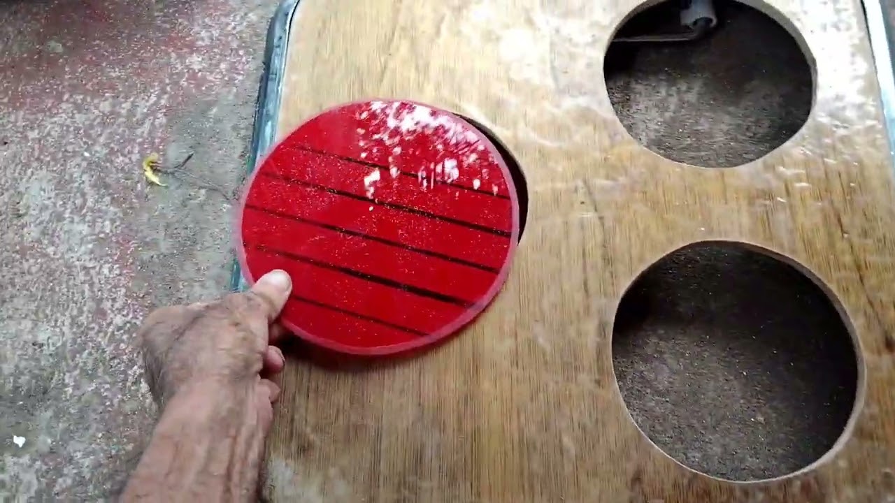 #8 Fools and women. What not to do renovating a boat. Epoxy cracks.