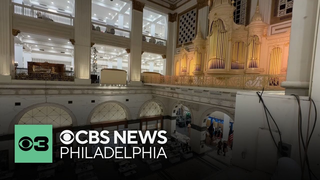 With Center City Macy's closing, what happens to the Wanamaker Organ and holiday displays?