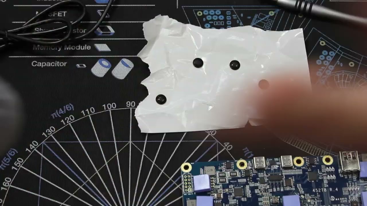 Sabrent Thunderbolt 4 KVM Dock Teardown