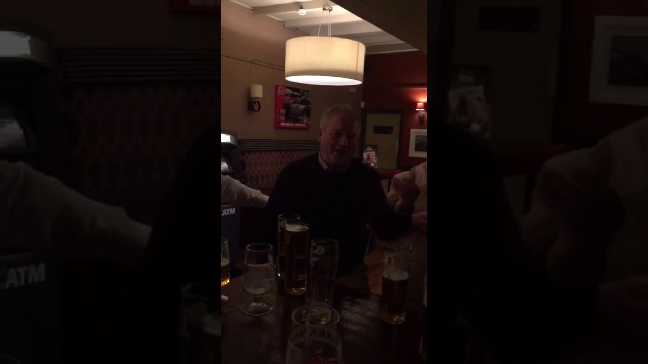 Traveller singing lovely Derry
