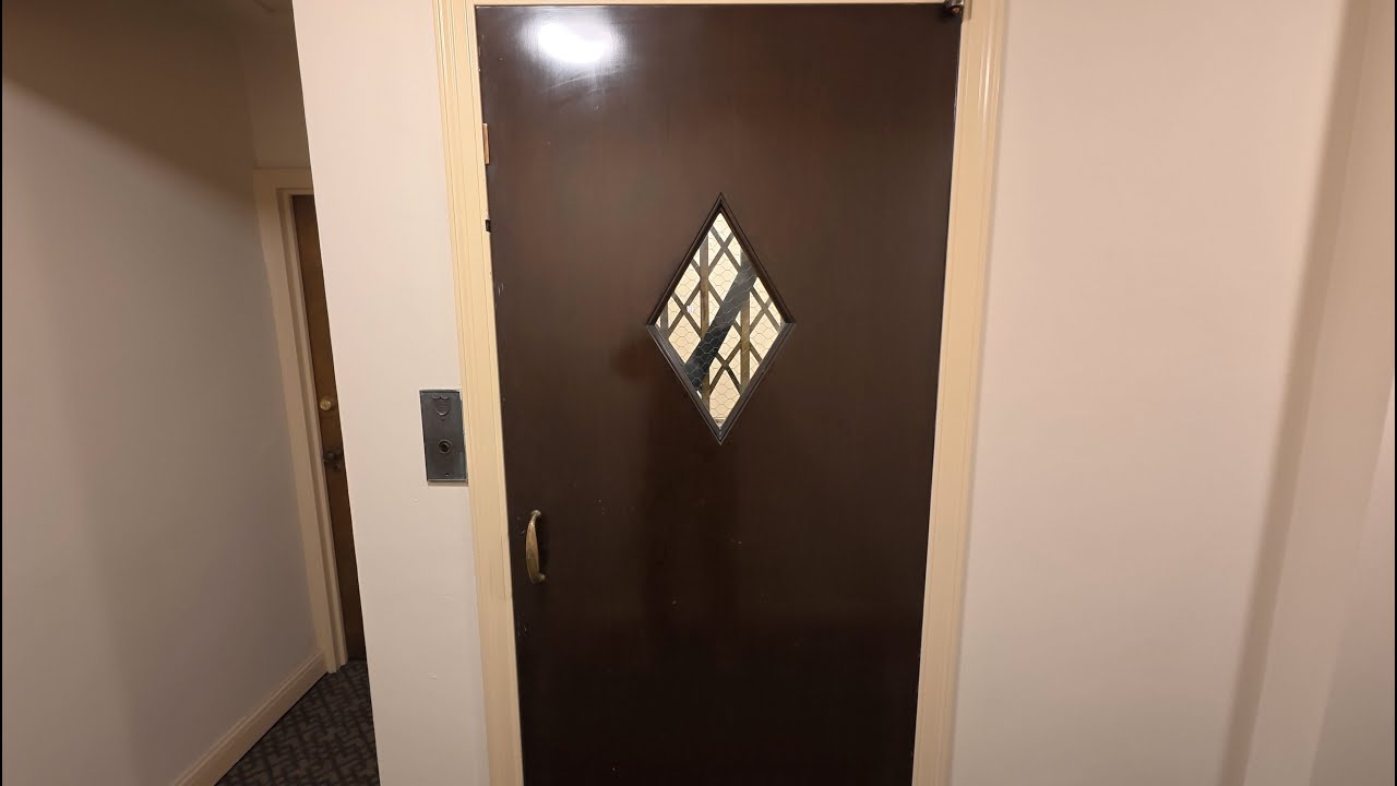 Milwaukee, WI: Epic S  Heller Traction Elevator in a Private Apartment Building
