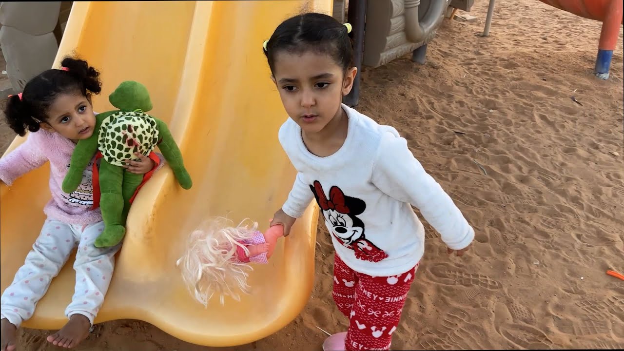 رحلة! لولو وتوتو تزحلقوا مع العابهم!!