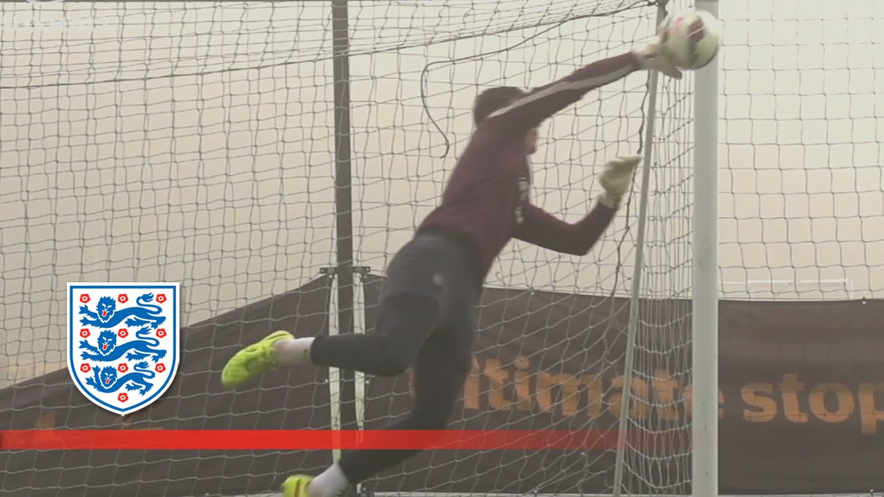 England U21s goalkeepers | Inside Training