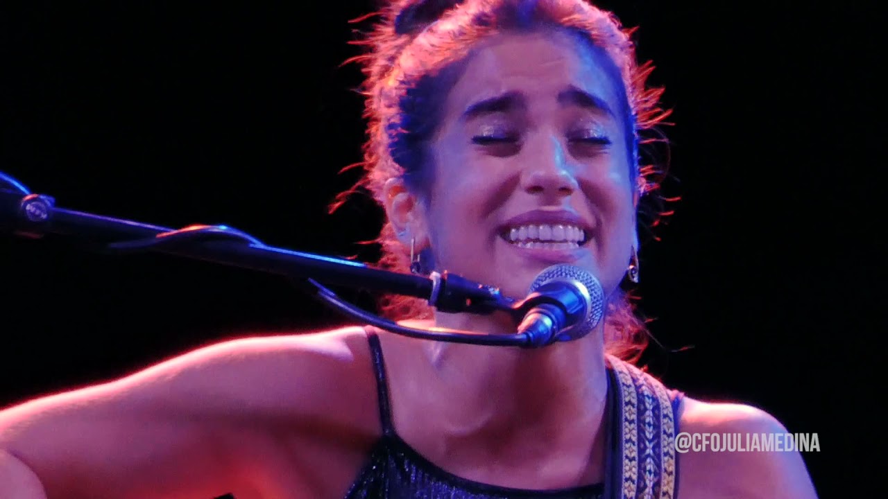 Julia Medina - Epicentro / Sala Custom, Sevilla (08/10/21)