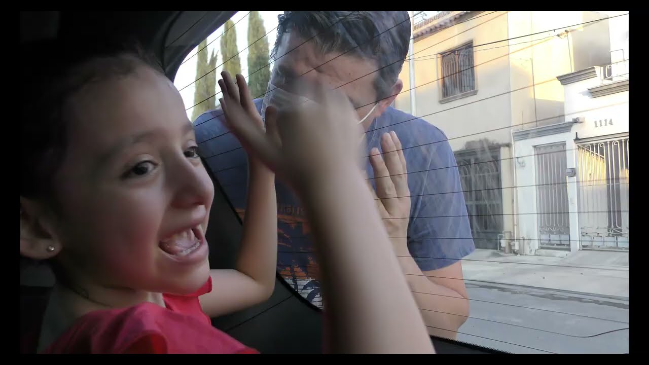 NOS QUEDAMOS ATRAPADAS EN LA CAMIONETA SE NOS ACABA EL AIRE
