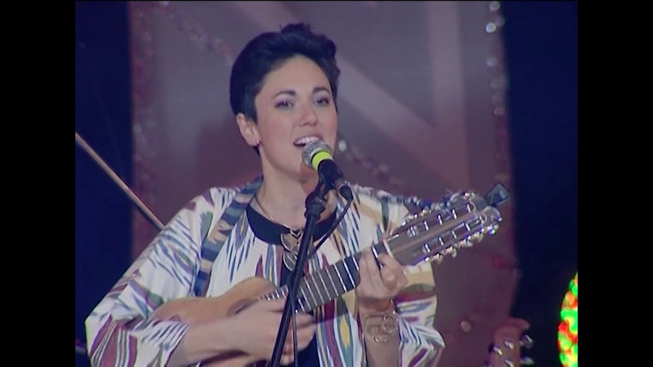 Gina Chavez Band gives a concert in Fergana