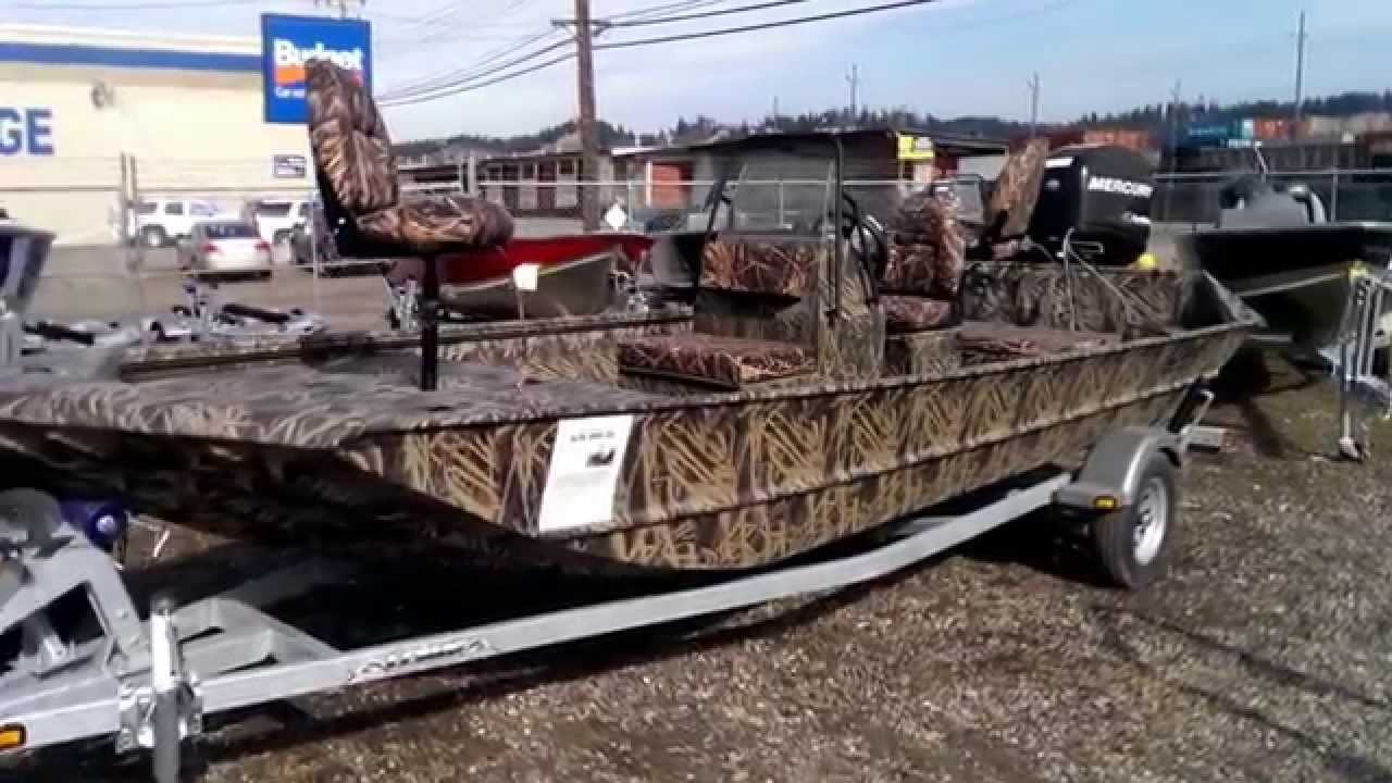 Lowe 1860 Tunnel Jon Jet Boat