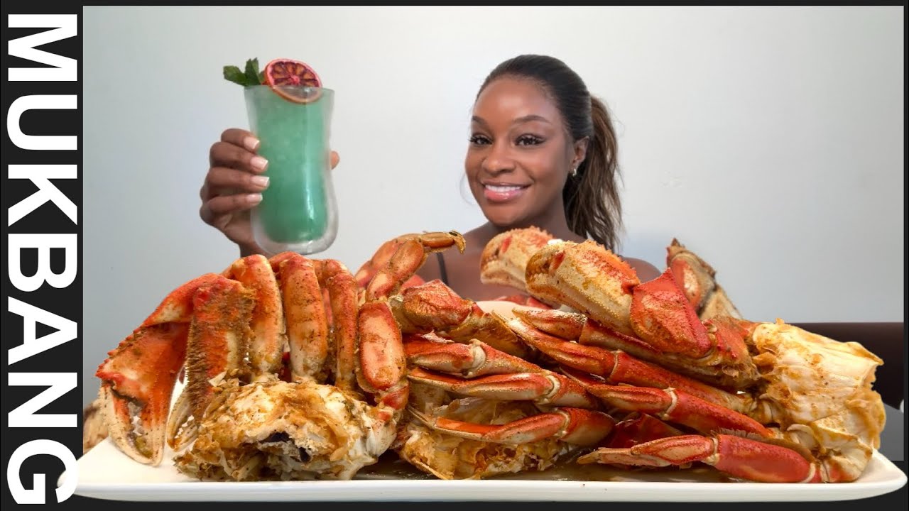 SEAFOOD BOIL MUKBANG, GIANT SPICY CRAB LEGS | STORY TIME 
