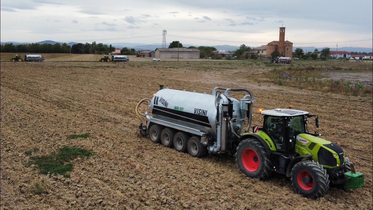 JohnDeere Valtra Class / 4x Visini Mega 300-250 / AgriVerde