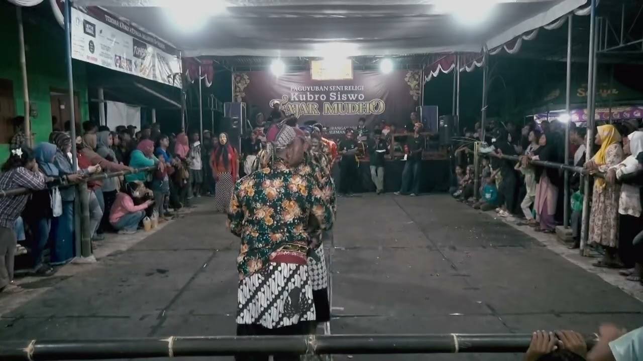 Kubro Siswo Fajar Mudho | Perayaan Malam Tahun Baru 2026 | Strat