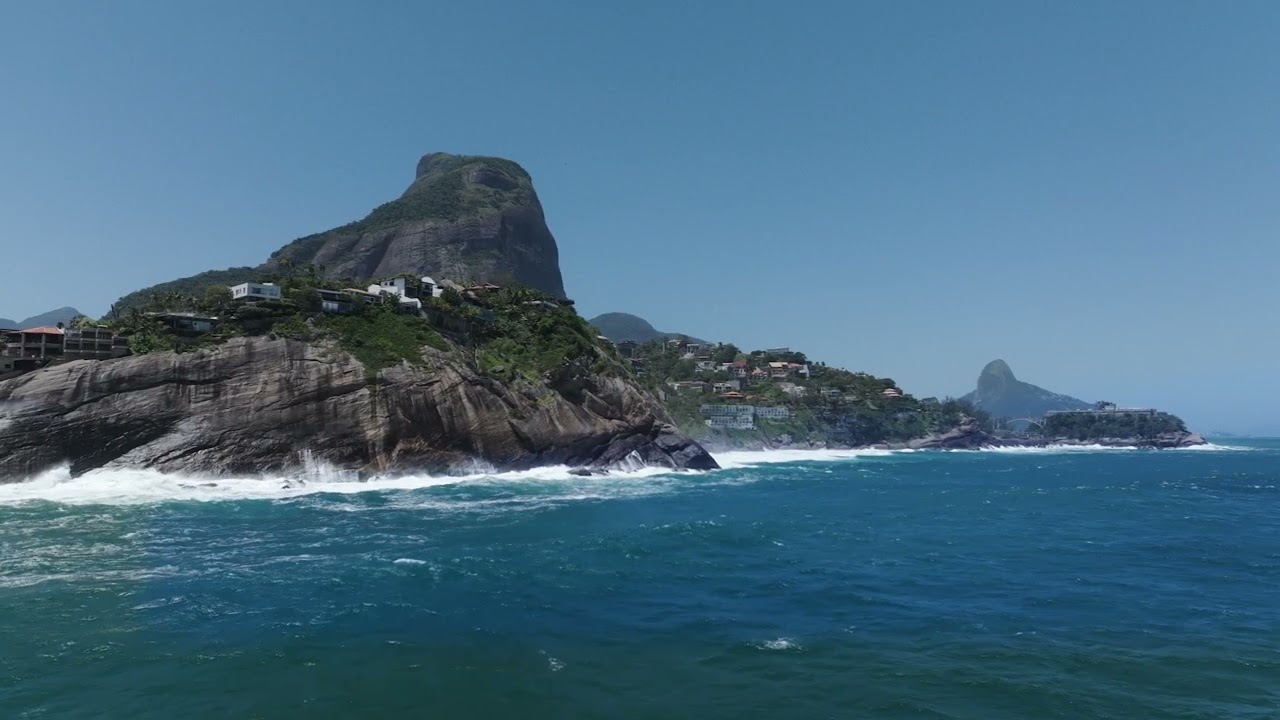 O Novo Marco do Alto Padrão Carioca: RIIO by Piero Lissoni