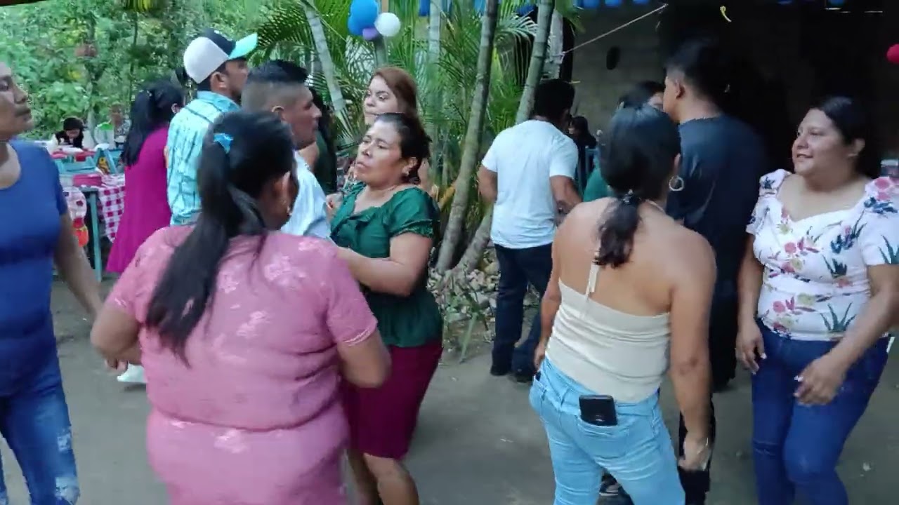 Motivo Norteño • Por Un Caminito •  El Chikistrikis • La Feria De Mi Pueblo ° 1 Años Mi Niño 🎂 🎊