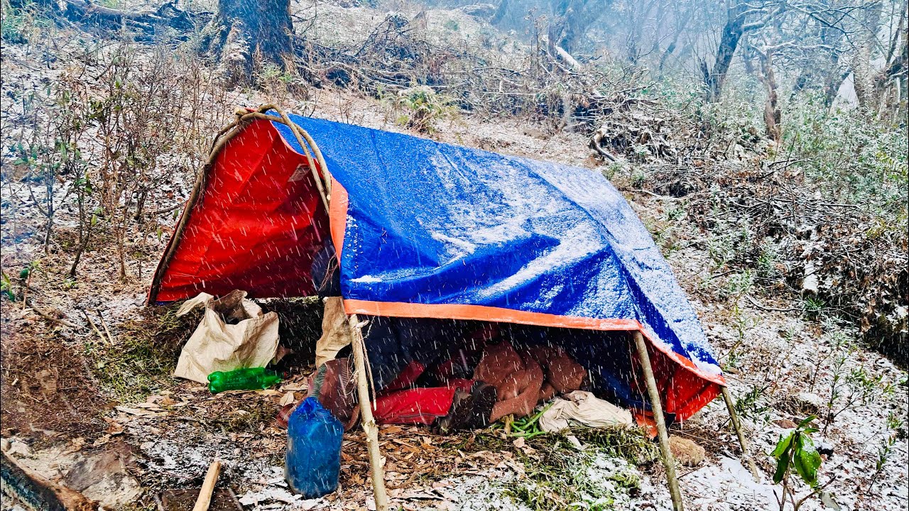 Surviving Life in the Nepali Mountains During The Snowfall | Most Peaceful And Relaxing Life