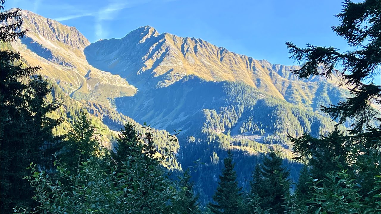 Ascent to Falbesoner Nockalm in the early morning Light