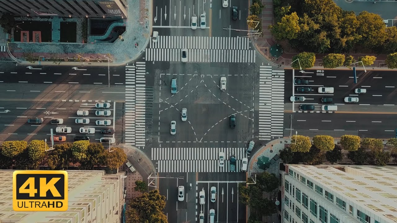 Multi Lane Intersection with Traffic | Free Stock Footage 4K [City]