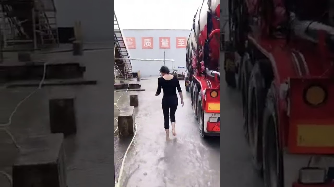 China Female Truck Driver | Offloading goods