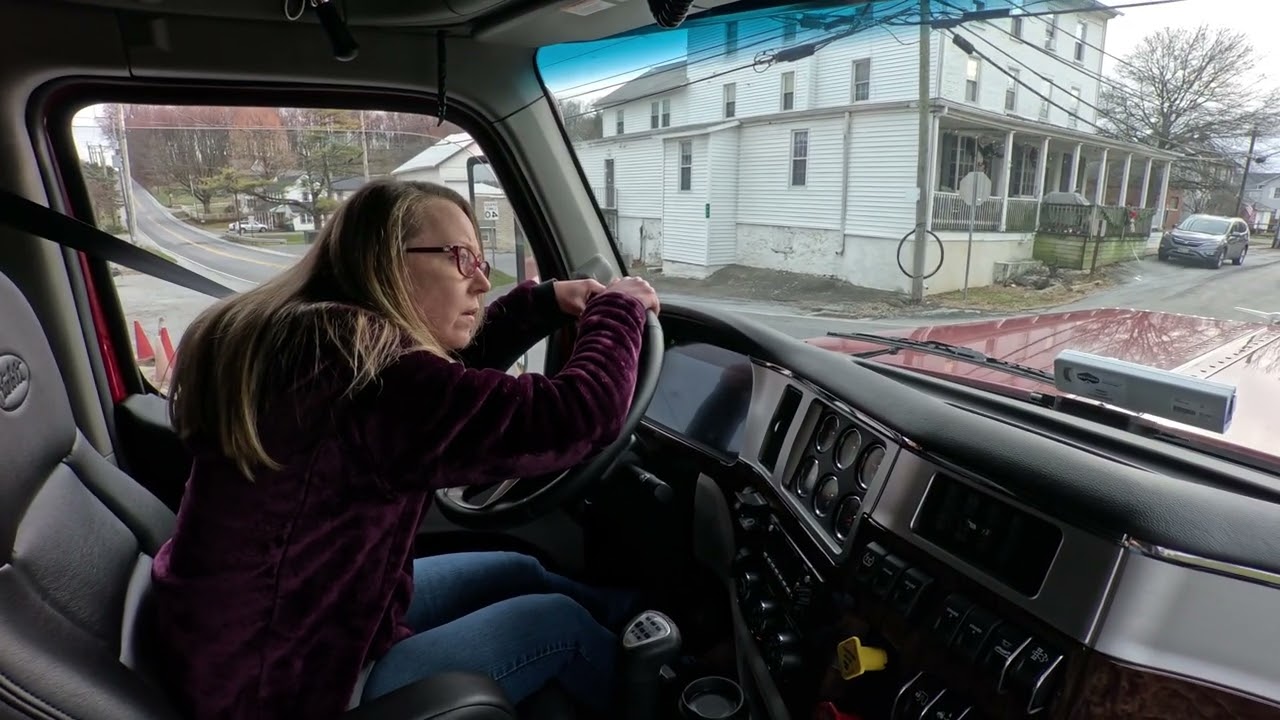 Driving my Peterbilt 589 home