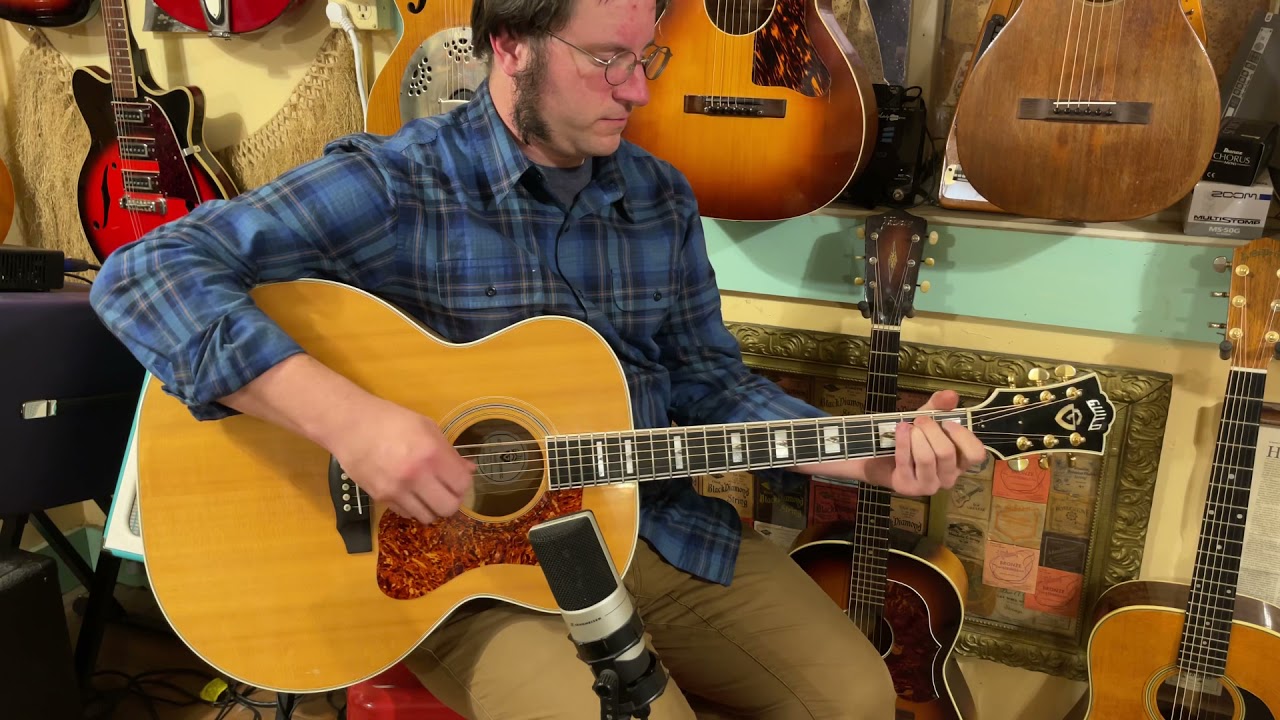 2006 Guild F-50 jumbo guitar
