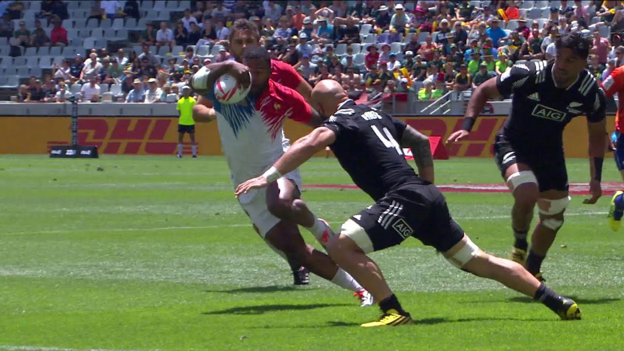RE:Live - Vakatawa's OUTRAGEOUS strength sends Bouhraoua over!