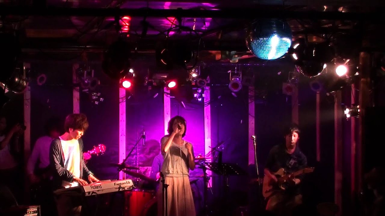 パズル extra hot mix (ROUND TABLE featuring Nino) を演奏してみた