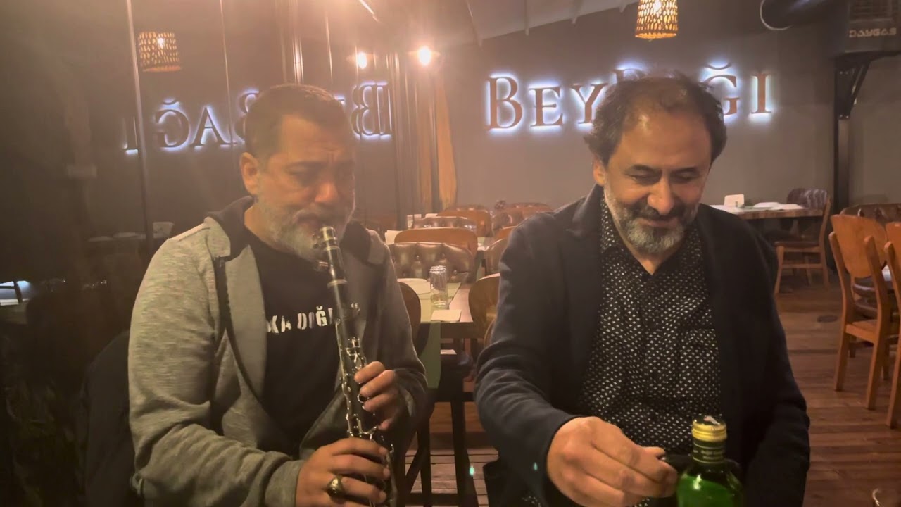 İlhan hoca ve Ömür hocadan tamamen spontane efsane Hüzzam faslı…