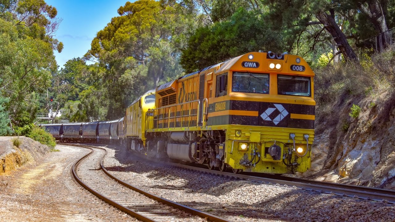 EMD powered grain roars up the steep grades of the Adelaide Hills.