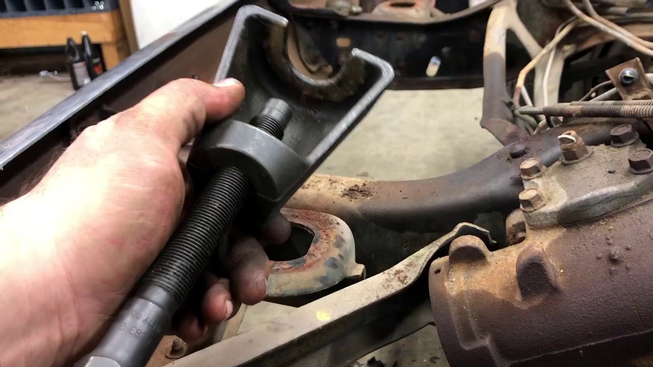 Snap On pitman arm Puller CJ119B
