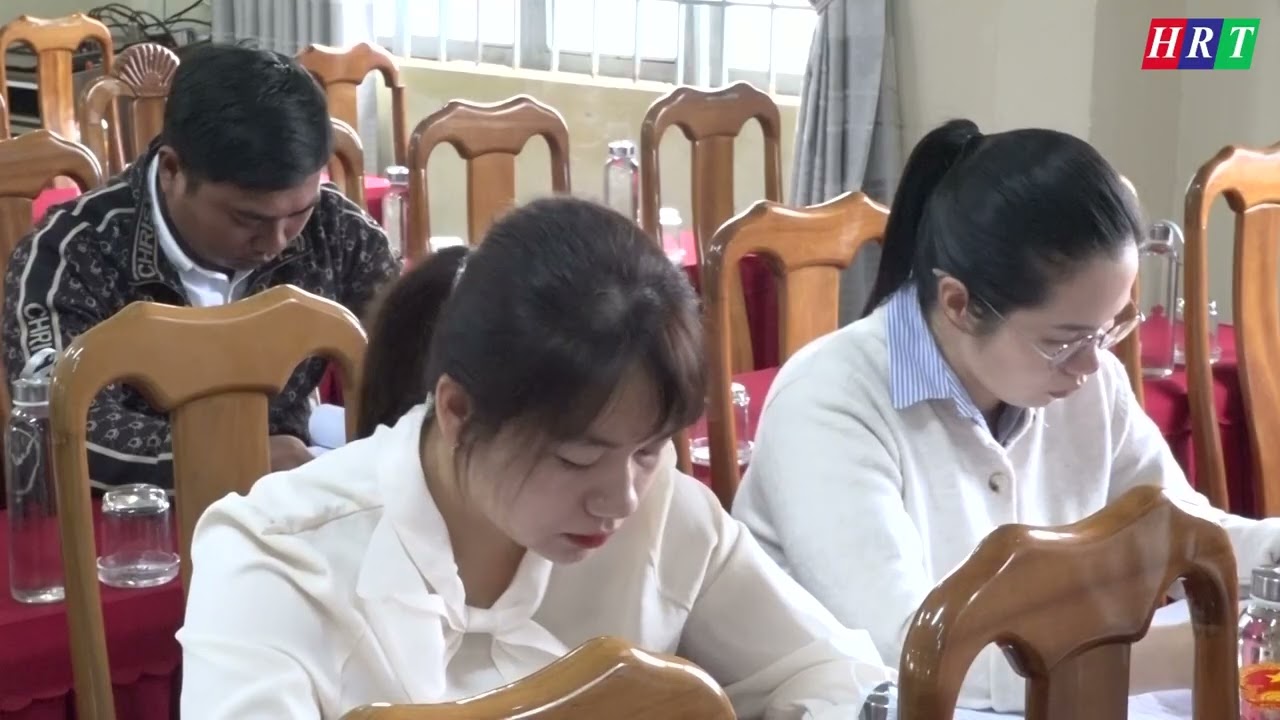 Xã Ea Drăng hướng dẫn 50 ứng cử viên xây dựng chương trình hành động