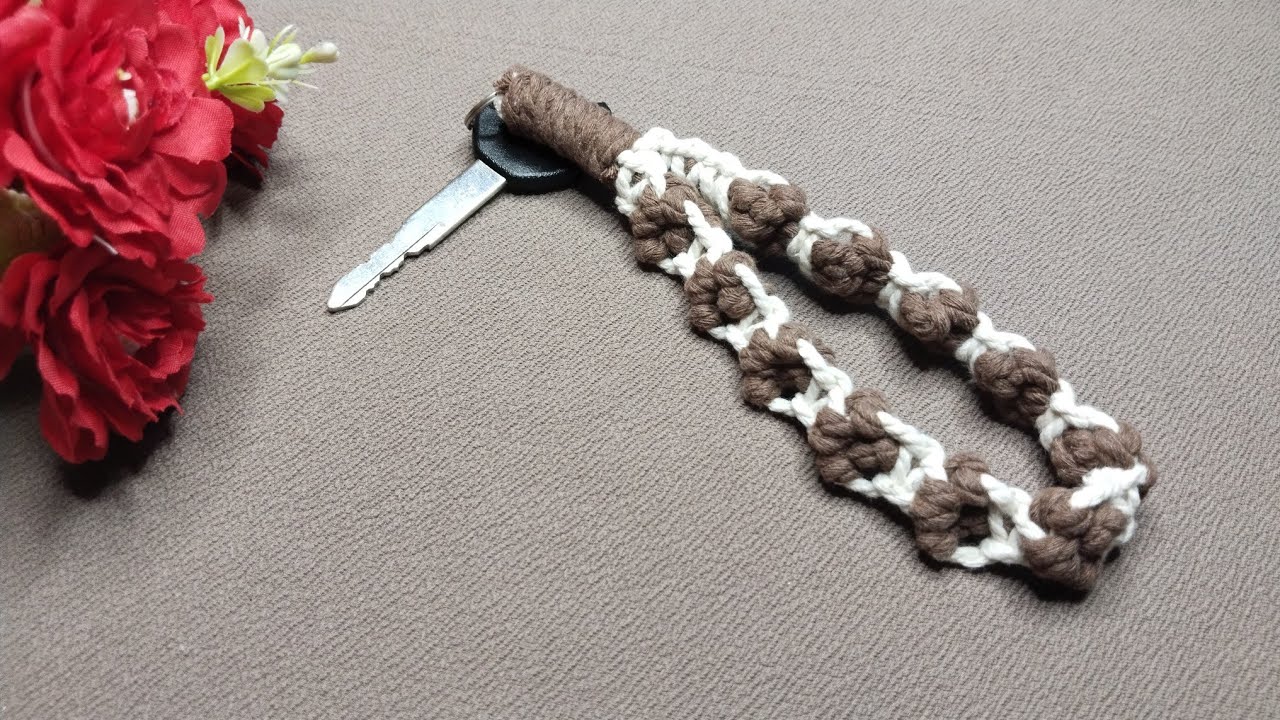 How to Make Macrame Cat Paw Keychain | Macrame Cat Paw Wristlet Tutorial
