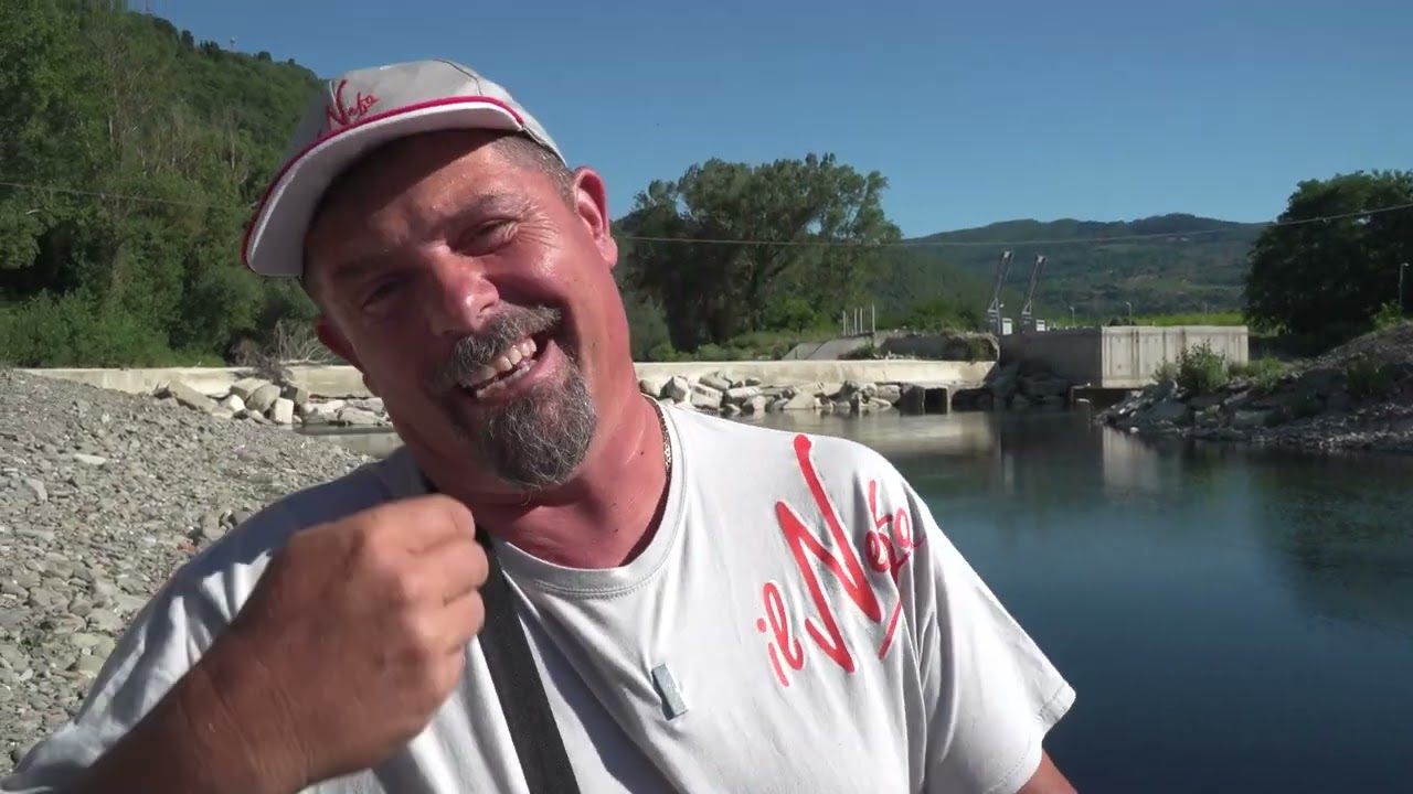 nefa devil carp bolo in sieve