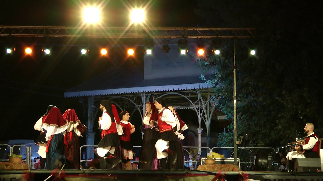 #Gruppo Folk Tradizioni Popolari di LOTZORAI#     =Su Passillu=