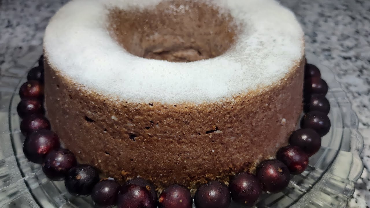 BOLO DE JABUTICABAS UMA VERDADEIRA DELÍCIA FOFINHO E MUITO FÁCIL DE FAZER 