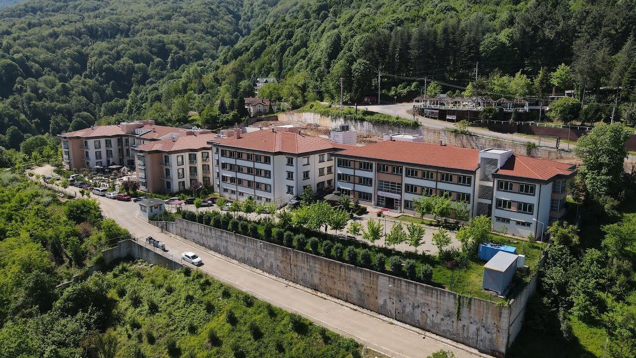Kartepe Akçakoca Turizm ve Otelcilik Meslek Lisesi