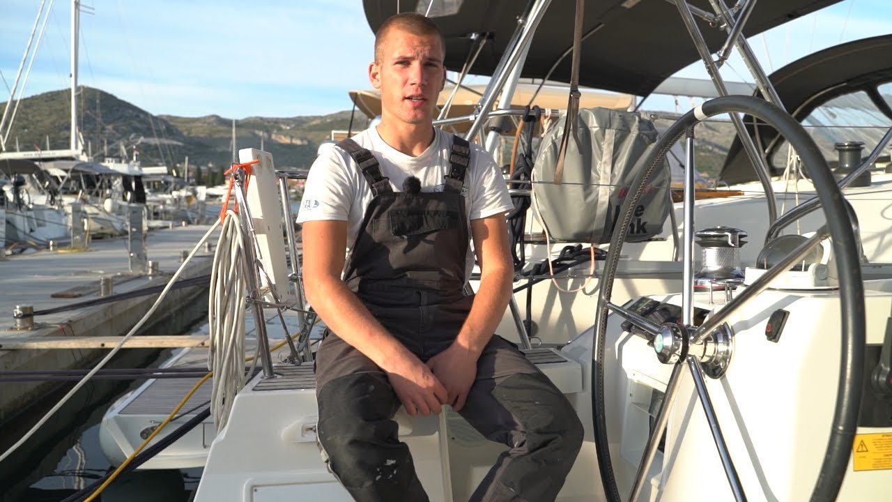 Oceanis 45 - Engine Start and System Operating
