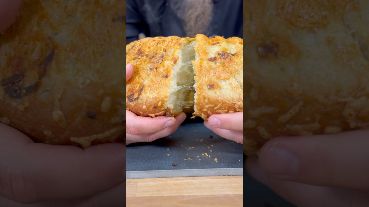 K&auml;se und Knoblauch &ndash; nichts passt besser zusammen 🧀🧄 #brot