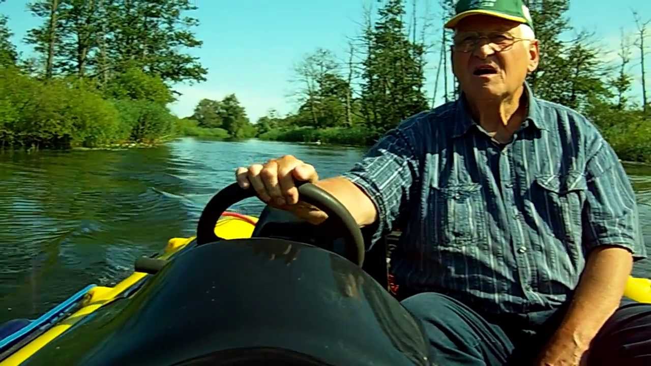 Mit dem Motorboot auf der Uecker