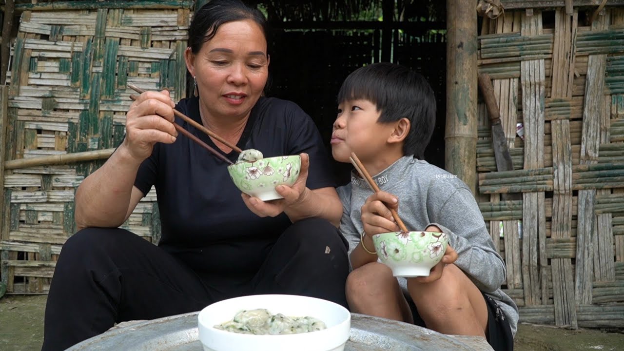 return to mother to catch fish to sell