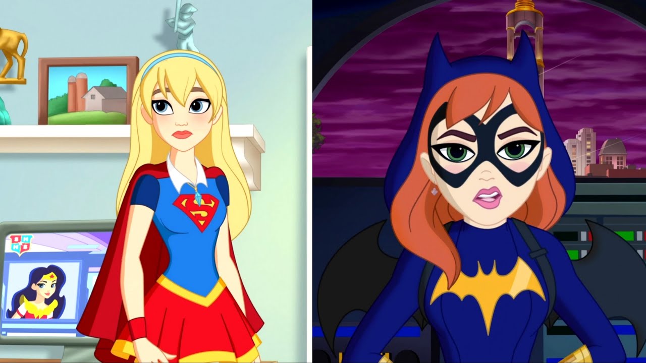 Supergirl Joins Superhero High School & Meets Batgirl And Harley Quinn