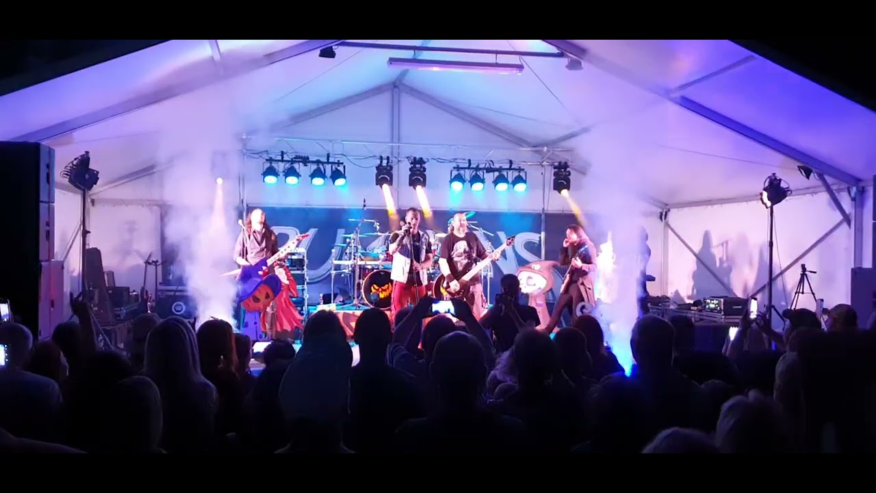 PUMPKINS Czech Helloween revival - I Want Out + představení kapely