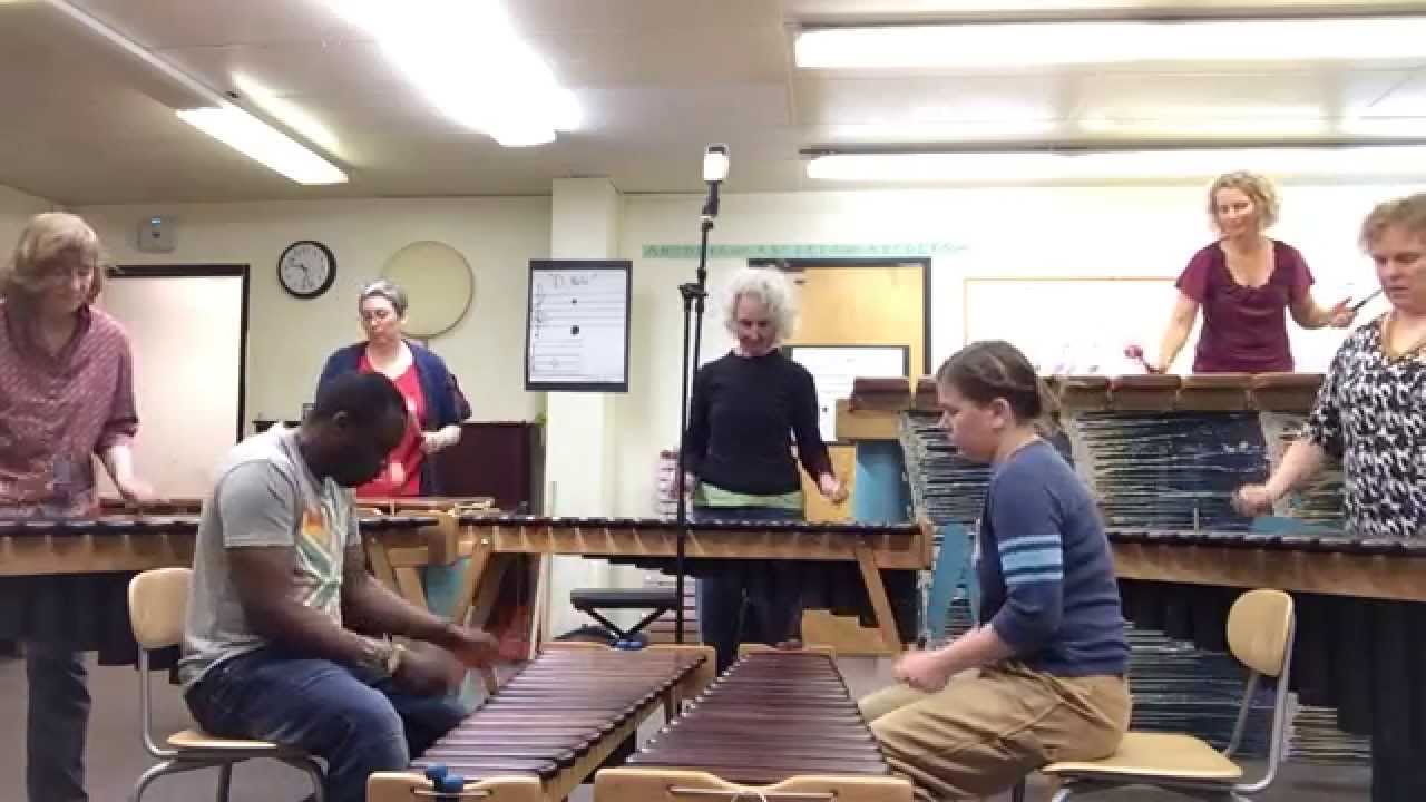 Njuzu practicing Njuzu.