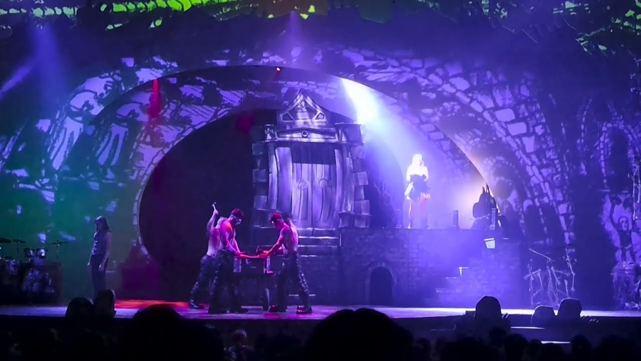 Monster Stomp on Ripper Row - 2023 Howl O Scream Full Show - Busch Gardens Williamsburg, VA